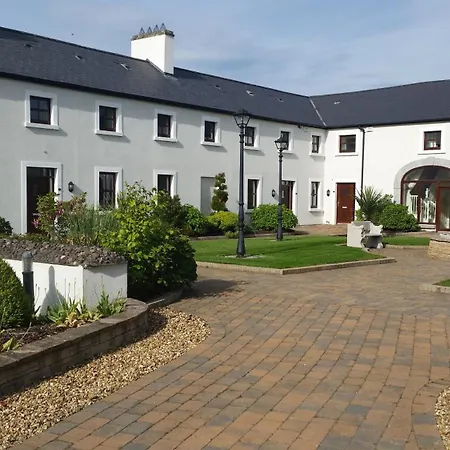 New Forest Estate Tyrrellspass