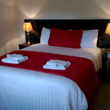 New Forest Estate * Tyrrellspass