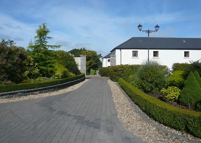 New Forest Estate Tyrrellspass