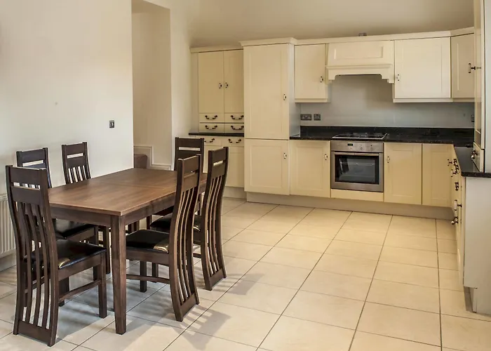 New Forest Estate * Tyrrellspass